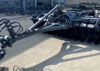 Helagro agregat talerzowy uprawowo-siewny z wałem oponowym AUTW 3m