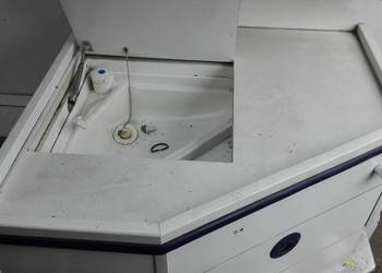 Zabudowa medyczna camper sprinter zlew szyberdach fotele obrotowe 313cdi