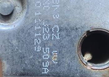 Zamek wzmocnienia czołowego pokrywy maski volkswagen 5n0