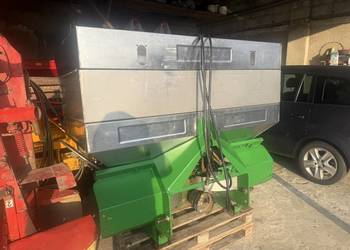 Rozsiewacz Unia MX850