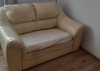 Sofa rozkładana 145cm +2 pufy