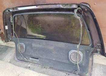 Opel Omega A kombi klapa  szybą