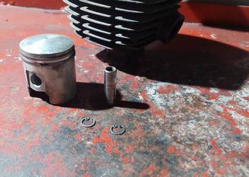 cylinder z tłokiem wsk 125