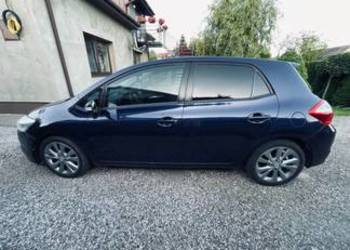 Sprzedam  Toyotę Auris 2012rok