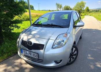 Toyota Yaris 1.3 benzyna 87ps 2008r. Bezwypadkowy Serwis ASO Z Niemiec