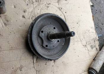 FIAT 126P 126 P ELEGANT MALUCH PÓŁOŚ PIASTA BĘBEN TYŁ TYLNY