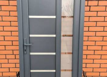 Ciepłe drzwi ozdobne w kolorze antracyt 100x210 od ręki