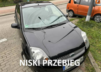 Ford Fiesta 5 drzwi, klimatyzacja działa, znikomy przebieg, opony wielosez…