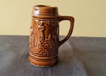 Mały gliniany kufelek