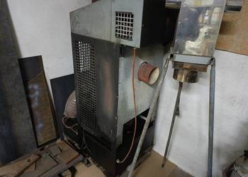Piec na olej/nagrzewnica olejowa Hiton HP125.W pełni sprawny. Polecam