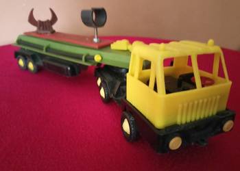 Zabawka PRL ciężarówka