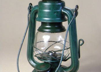 Polska lampa naftowa Jupiter 0 zielona - zabytek