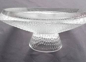 Patera na stopie, Sklarna Rudolfova, 1972 r. Autor proj. Jiri Brabec.