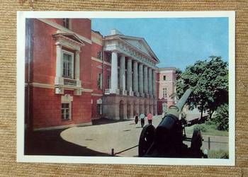 MOSKWA - WIDOK NA BUDYNEK MUZEUM REWOLUCJI