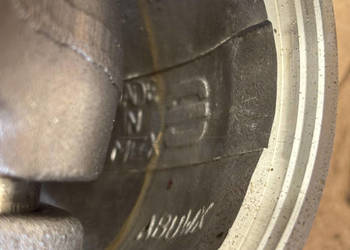 Cummins 8.3 6CT 6CTA 6CTAA Tłok + Korbowód 3929161 3924350