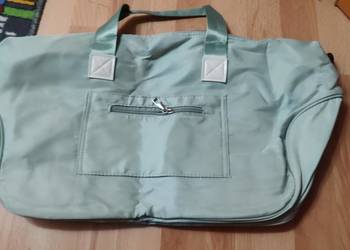 Sportowa torba Duffle o dużej pojemności z przegrodą na buty zielona