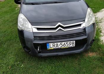 Sprzedam uszkodzony