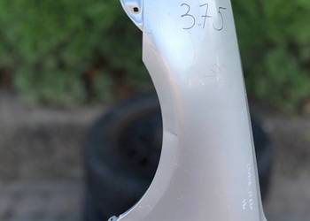 F677 LEXUS IS250 IS220 IS300 BŁOTNIK LEWY lakier nie znany Czarna Opona