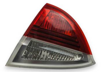 LAMPA PRAWA BMW Serii 3 E91 2004-2012 prawy tył w klapę EUROPA 7160064