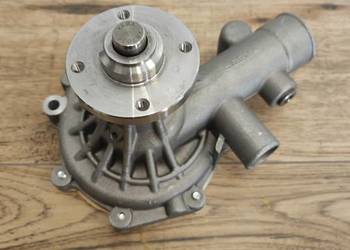 1000088251 Pompa wody Perkins U5MW0173 do Kramer 418