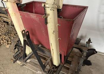 Sadzarka do ziemniaków Akpil