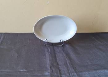 Porcelana KAROLINA - półmisek . Okres PRL-u. Porcelana KAROLINA - półmisek . Okres PRL-u.