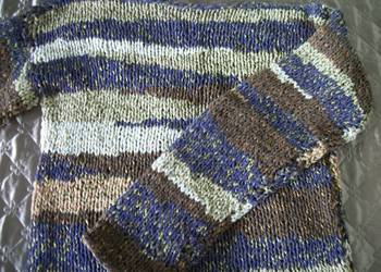 Sweter z ozdobnej przędzy