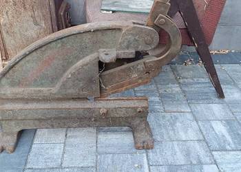 Gilotyna nożyce ręczne do cięcia blachy.