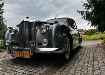 Bentley S2