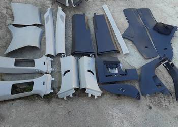 VW Touran III plastik 5T 2016 słupek osłona