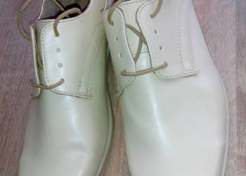Buty Beżowe do Komunii rozm. 34 (dł. wkł. 24cm) nowe