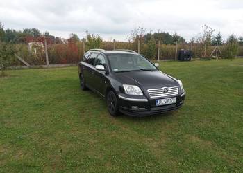 Toyota avensis t25 1.8 b + lpg