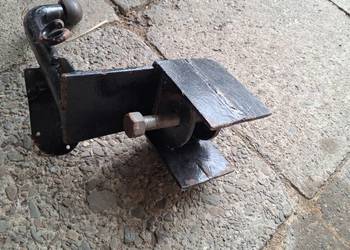 Sprzedam hak holowniczy do wózka widłowego.