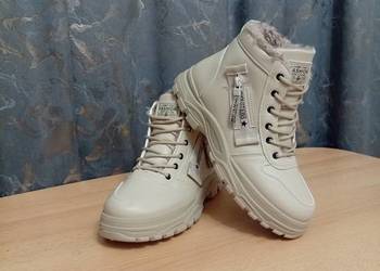 Buty zimowe ocieplane damskie, trapery, śniegowce,rozm 40
