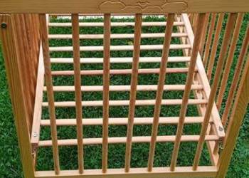 Łóżeczko dziecięce drewniane