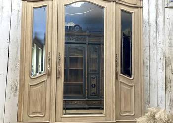 Szafa dębowa kremowa 3-drzwiowa odnowiona z 1928r.