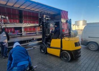 Wózki widłowe Usługi Wynajem Relokacje maszyn i urządzeń ciężkich