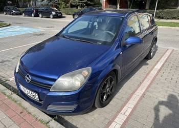 Opel Astra 1.6 benzyna , nowe zimówki , opłaty na rok !