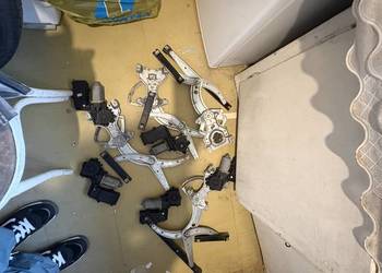 Mechanizmy podnoszenia szyb elektrycznych przód VW VOLKSWAGEN Passat B4