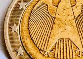 2 euro moneta destrukt