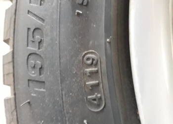 4 opony zimowe 195/55/16 Kumho Winter Craft Ice Wi31+  Bieżnik 9mm