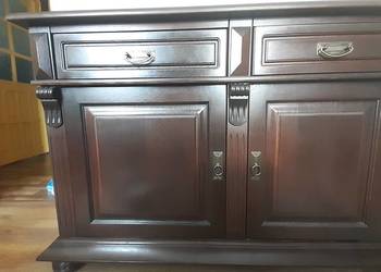 Sprzedam komodę z nadstawką.Moze służyć osobno lub jako calosc.Bez dziu