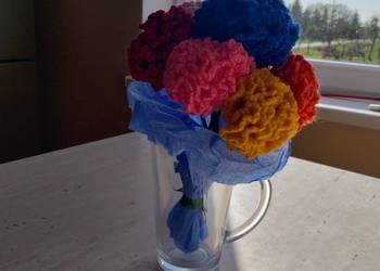 Szydełkowy bukiecik z goździków