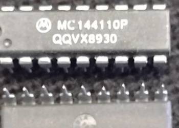 MC144110P -dip18  6-bit D/A converter prod.MOTOROLA