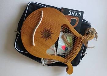 Lira harfa gitara instrument