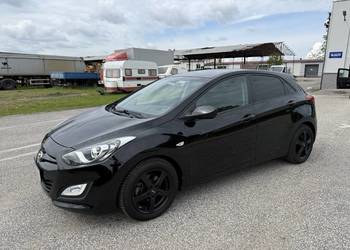 Hyundai i30 1.4 BENZYNA Klimatronik Nawigacja Kamera Ledy