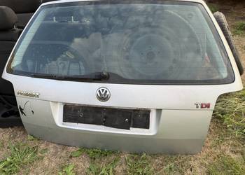 Klapa bagażnika Volkswagen Passat B5 fl kombi LA7W srebrna bez rdzy
