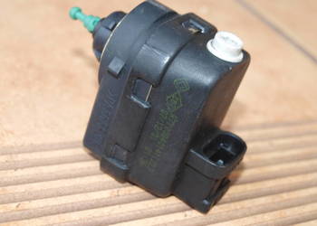 Renault Laguna silniczek regulacji lampy przód 2001- 2005r