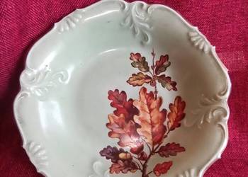 PATERA zielona, Haandmaled. Żołędzie. Biała porcelana z r