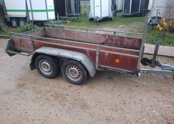 Przyczepa przyczepka samochodowa